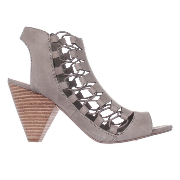 Vince Camuto Eliaz Gladiator heels - Picture 3 of 12